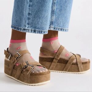 Steve Madden Kiwi Taupe Suede Strappy Women's Tan Platform Chunky Sandals